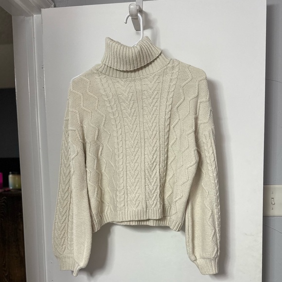 Sweater - Picture 1 of 1